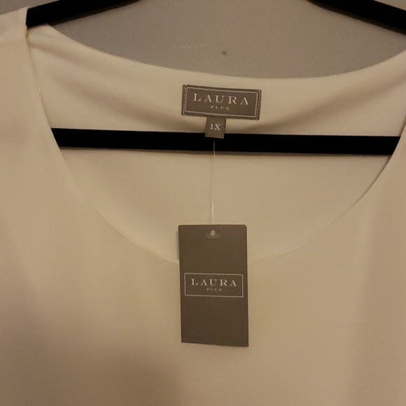 Laura White Blouse with Shear Sleeves - Picture 2 of 5